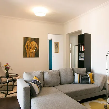 Bright And Cosy With Terrace, Graca District Apartman *