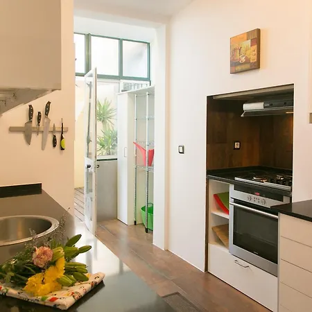 Bright And Cosy With Terrace, Graca District * Lisbon